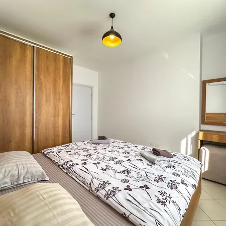 212 Glimpse Of Adriatic Apartment